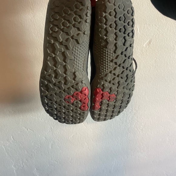 VIVOBAREFOOT Primus Trail/ Firm Ground Red & Black shoe - Picture 3 of 4